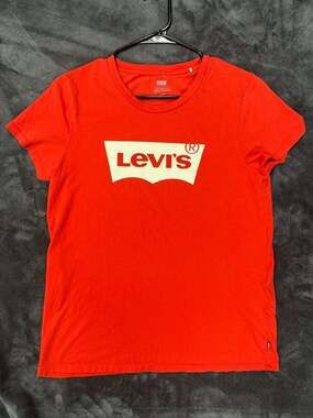 Levi's Women's The Perfect Tee Batwing Logo T-Shirt Poppy Red Size S